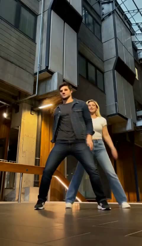 A2O Neon Dance